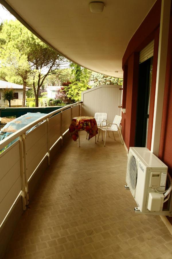 Residence La Meridiana Lignano Sabbiadoro Bagian luar foto